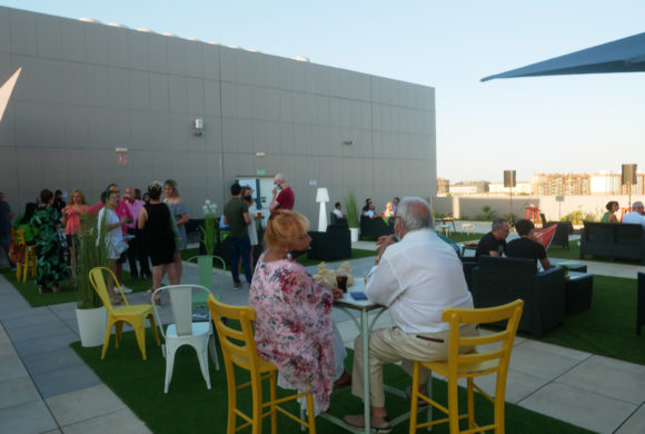Estepark inaugura espacio: terraza de la planta 2